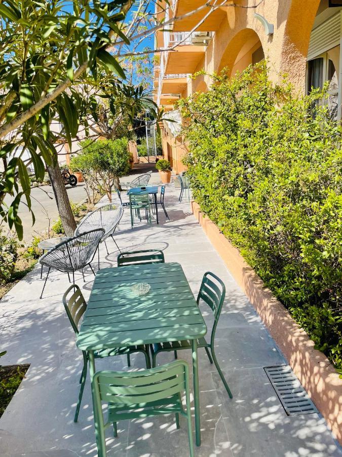 Hotel Les Arbousiers كالفي المظهر الخارجي الصورة