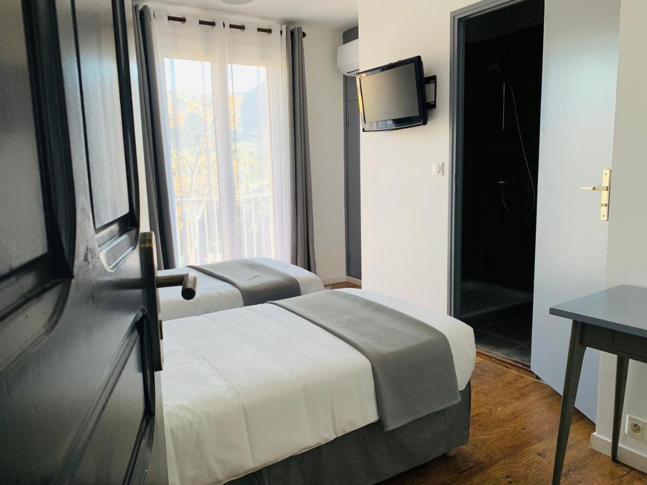 Hotel Les Arbousiers كالفي المظهر الخارجي الصورة