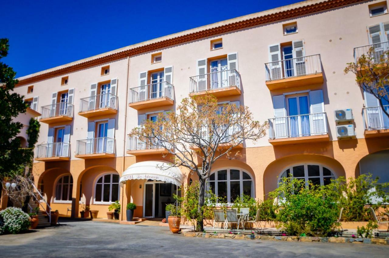 Hotel Les Arbousiers كالفي المظهر الخارجي الصورة