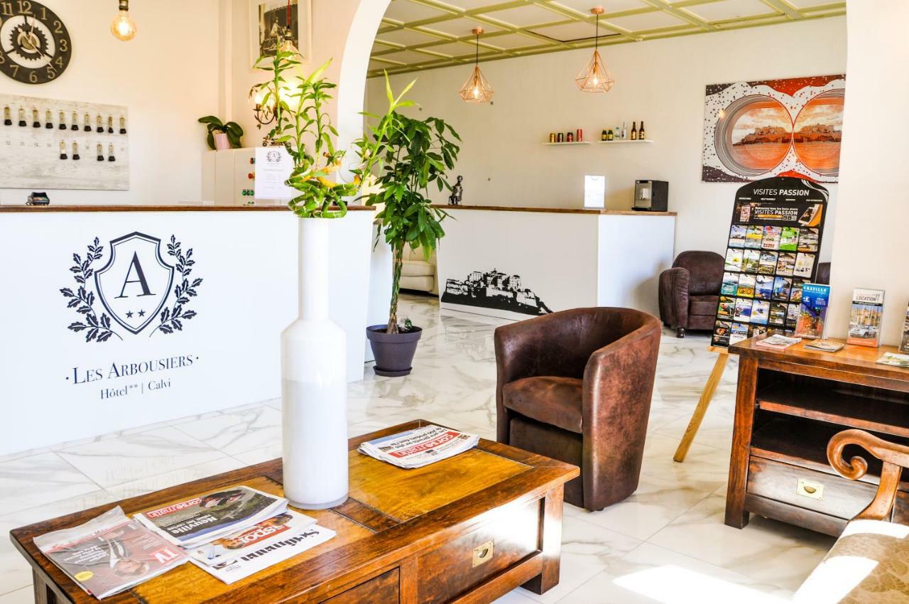 Hotel Les Arbousiers كالفي المظهر الخارجي الصورة